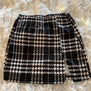 SHEIN Xs plaid skirt